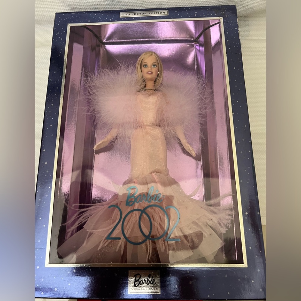 2002 Collector Edition Mattel Barbie Doll, Stand, Pink Dress, Boa NRFB NIB